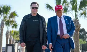 Elon Musk phản pháo sau khi bị gọi là 'tổng thống ngầm' Elon Musk phản pháo sau khi bị gọi là 'tổng thống ngầm'